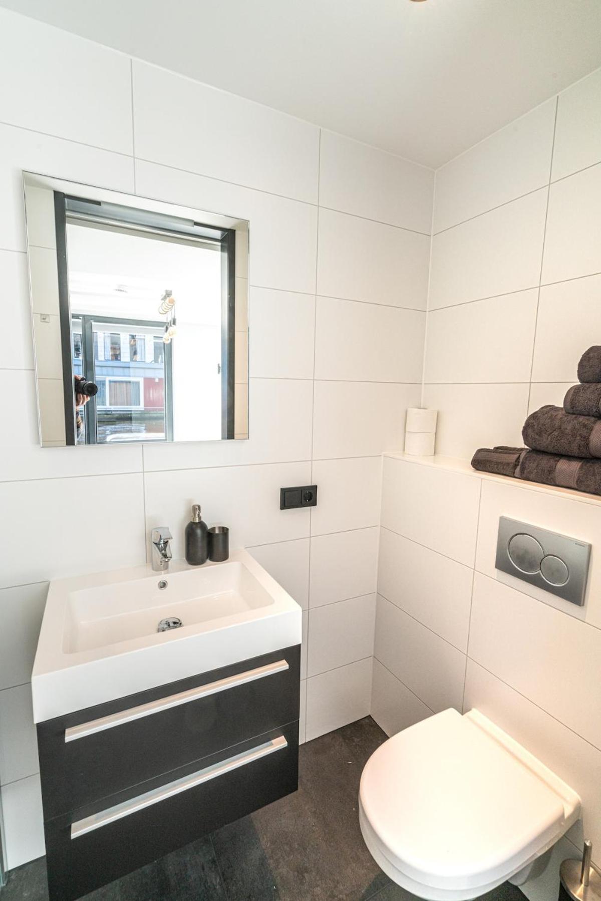2 Houseboat Suites Amsterdam Prinsengracht Экстерьер фото